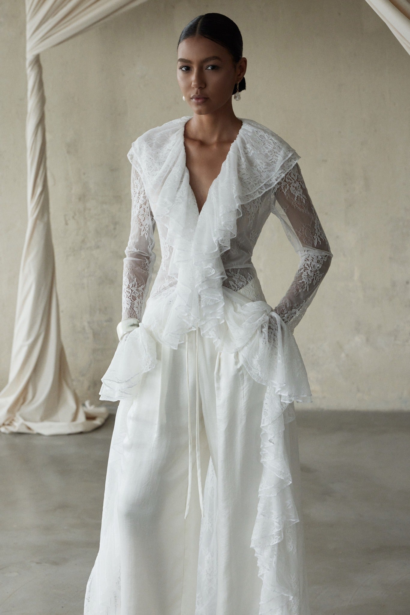 ĐÀO Lace Blouse