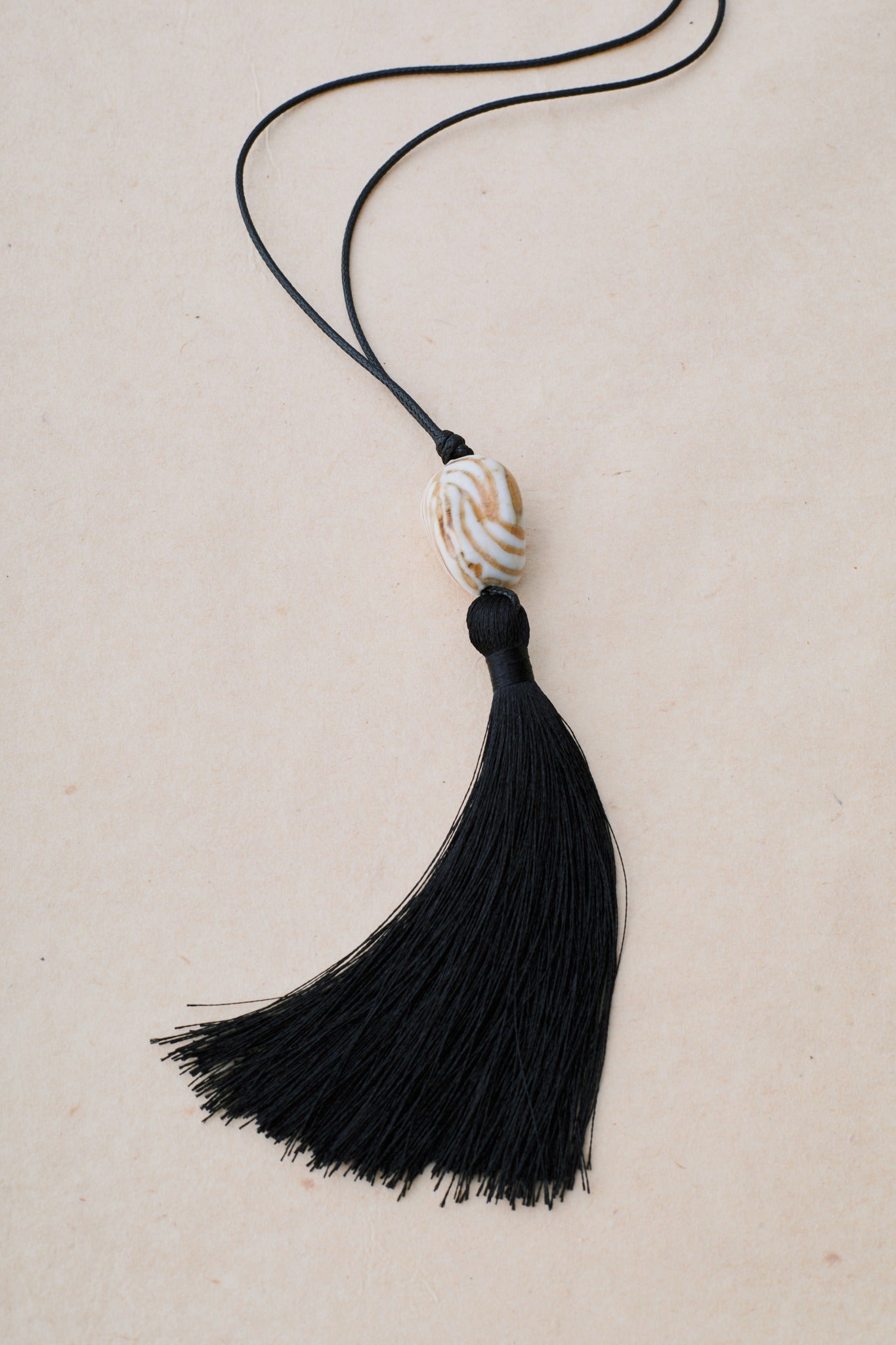 GỐM BLACK NECKLACE