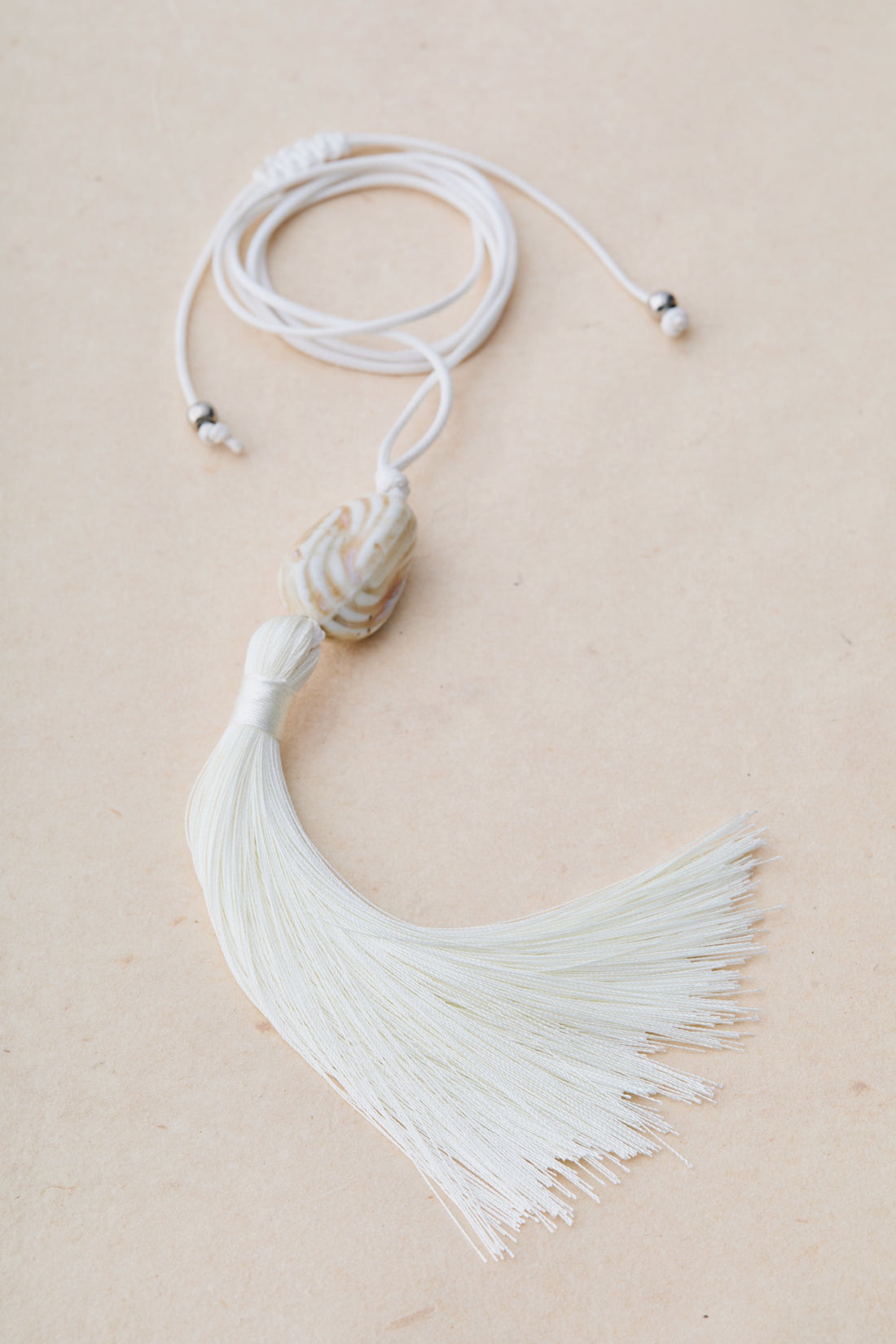GỐM WHITE NECKLACE