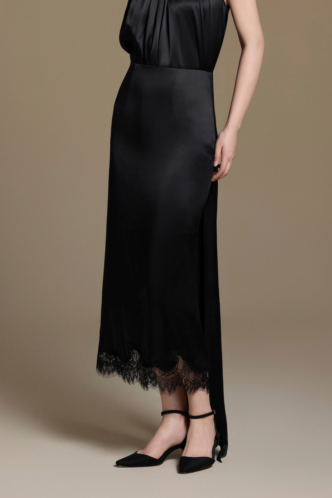 Noir Skirt