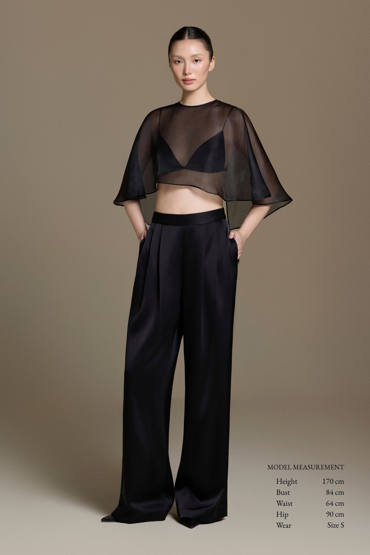 Airy Black Mini-cape | Catalogue 05