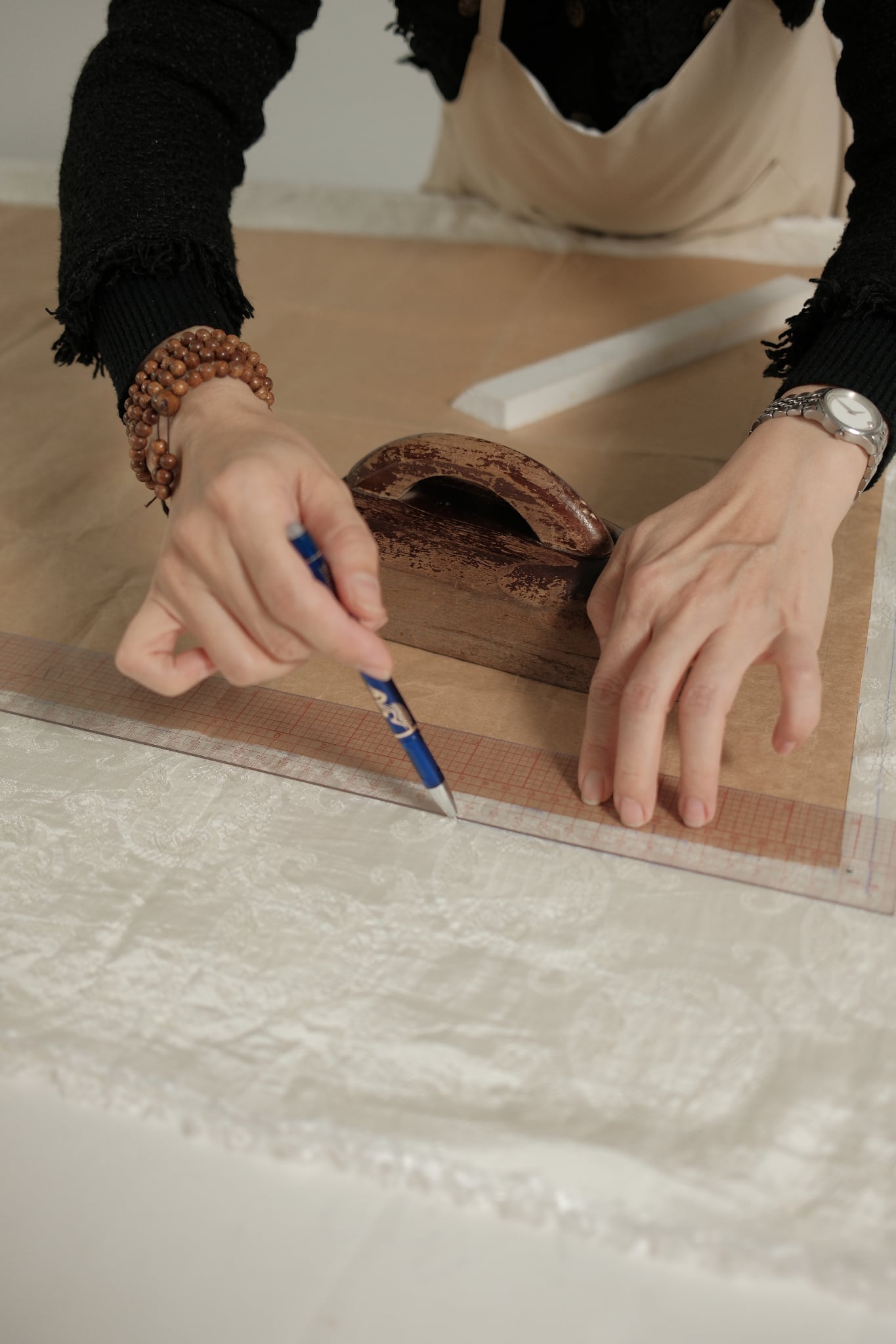 The Craft of Presence: Tailoring the East–West Dialogue