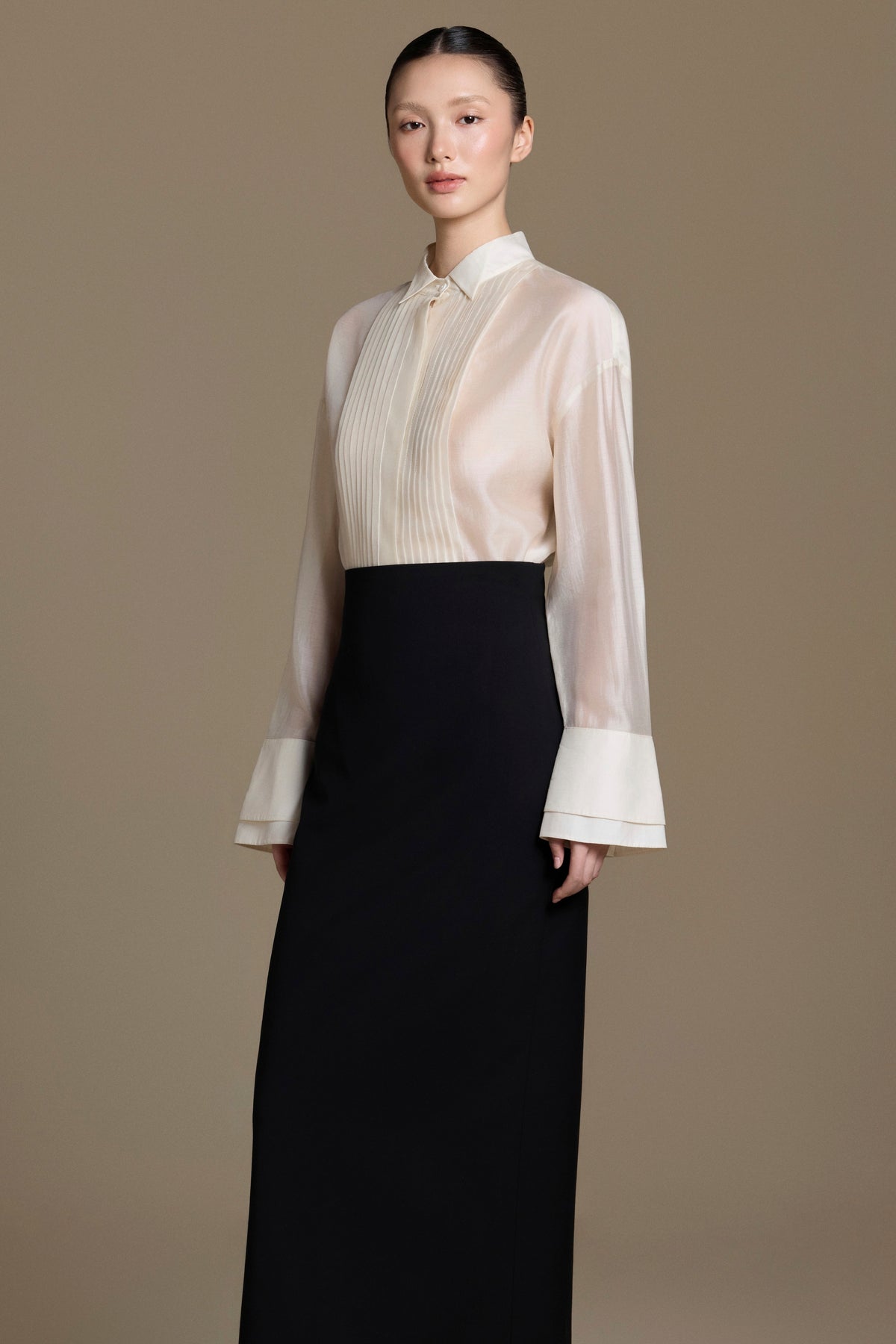Sobre Pleated Blouse | 01-sobre-pleated-blouse