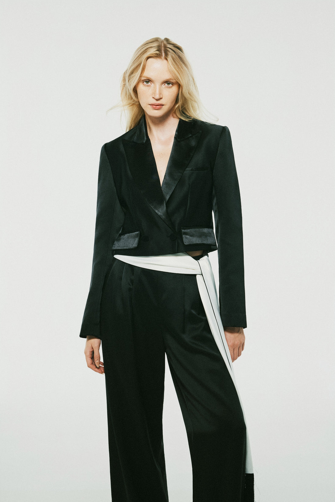Sublime Cropped Blazer | 02-sublime-cropped-jacket