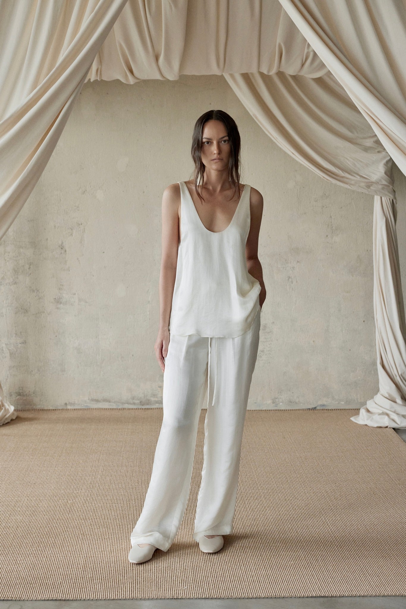 YÊN Silk Pants