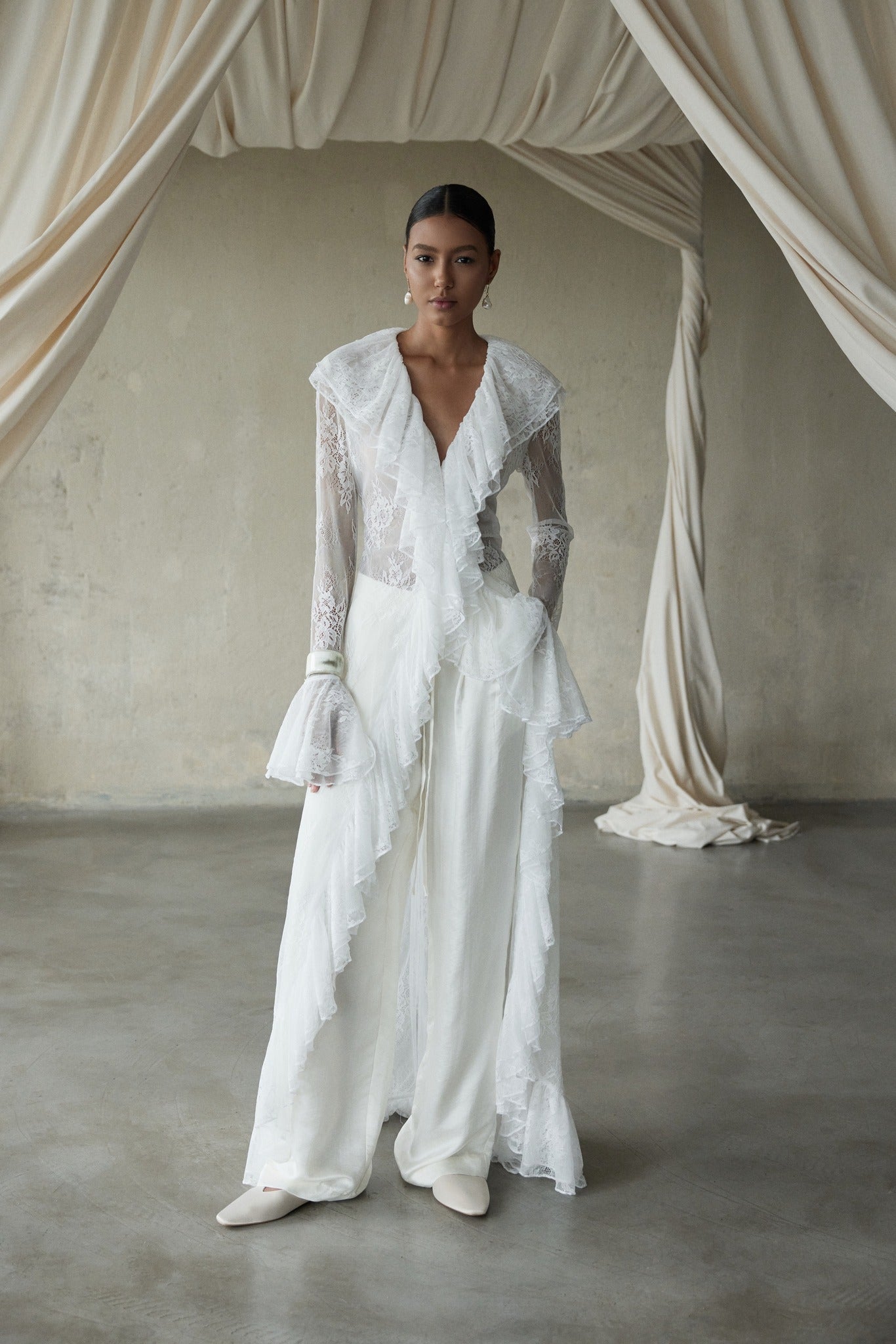 ĐÀO Lace Blouse
