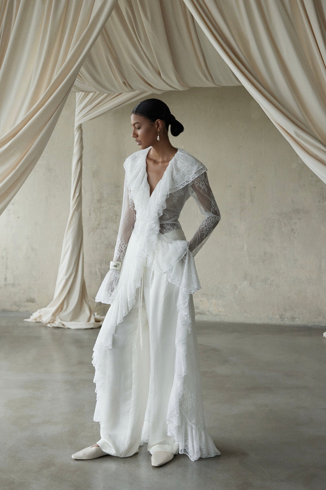ĐÀO Lace Blouse
