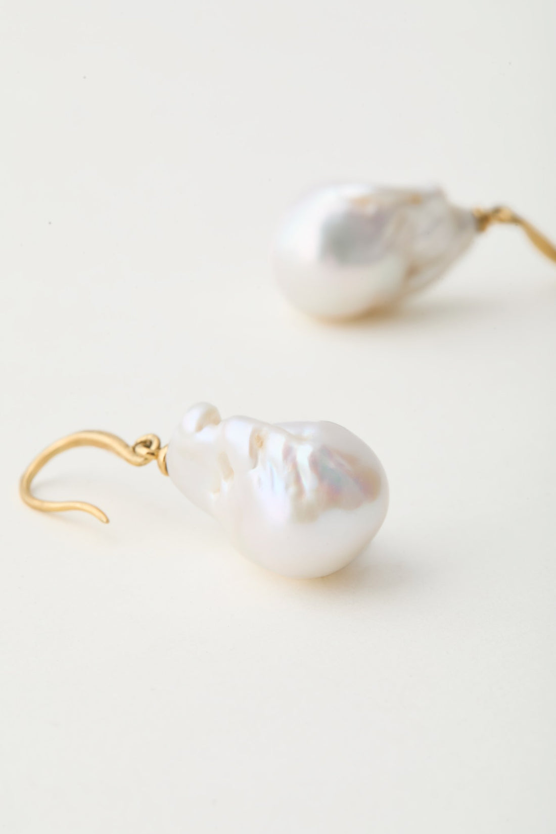 TRAI EARRINGS