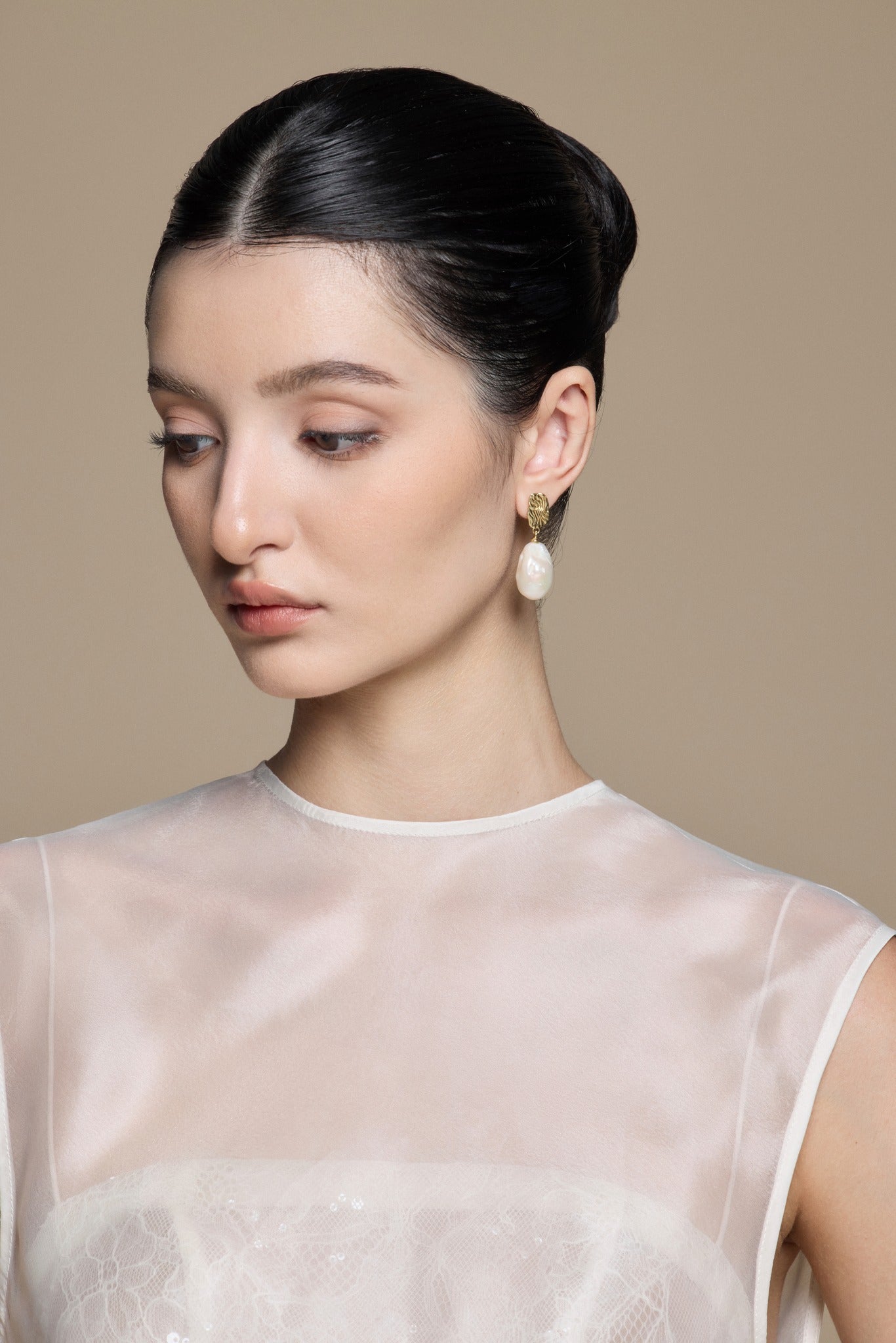 TRAI BRASS EARRINGS