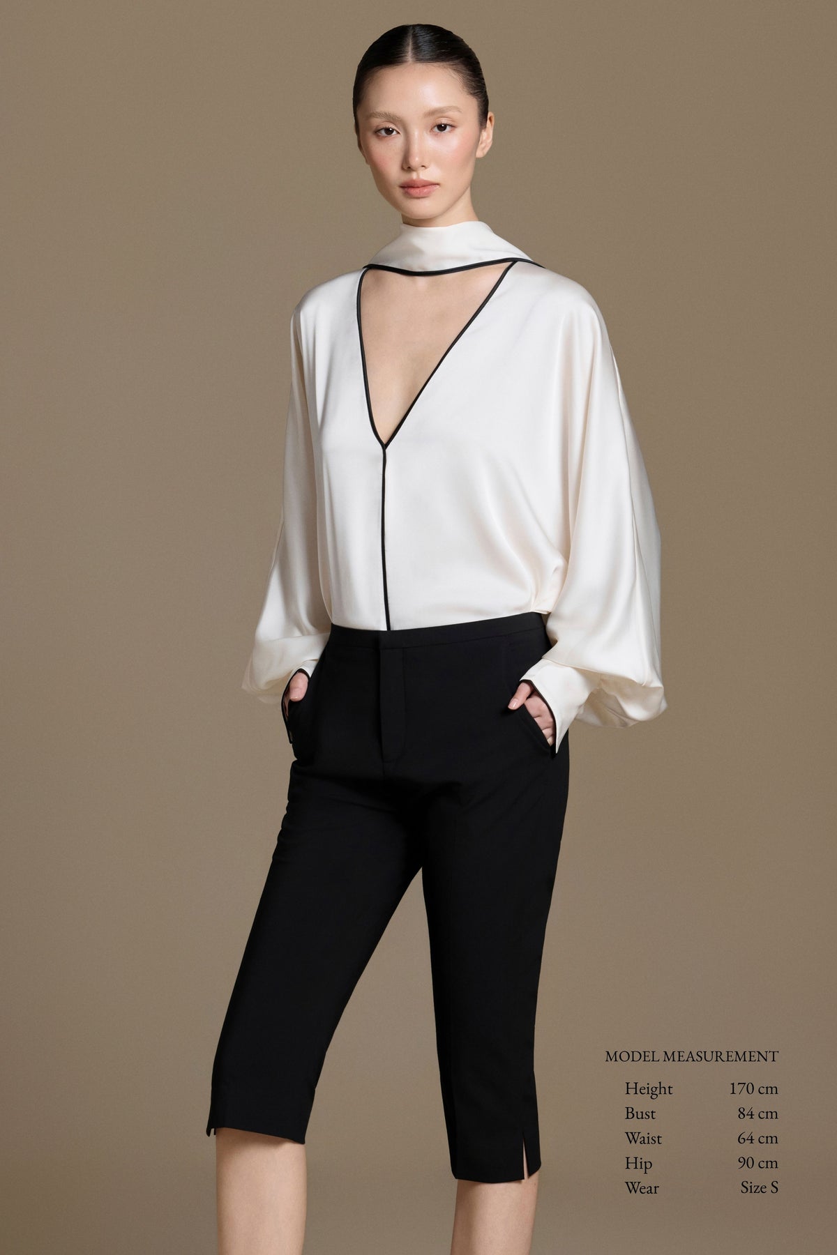 Leisure Black-trimmed Silk Blouse | Catalogue 06
