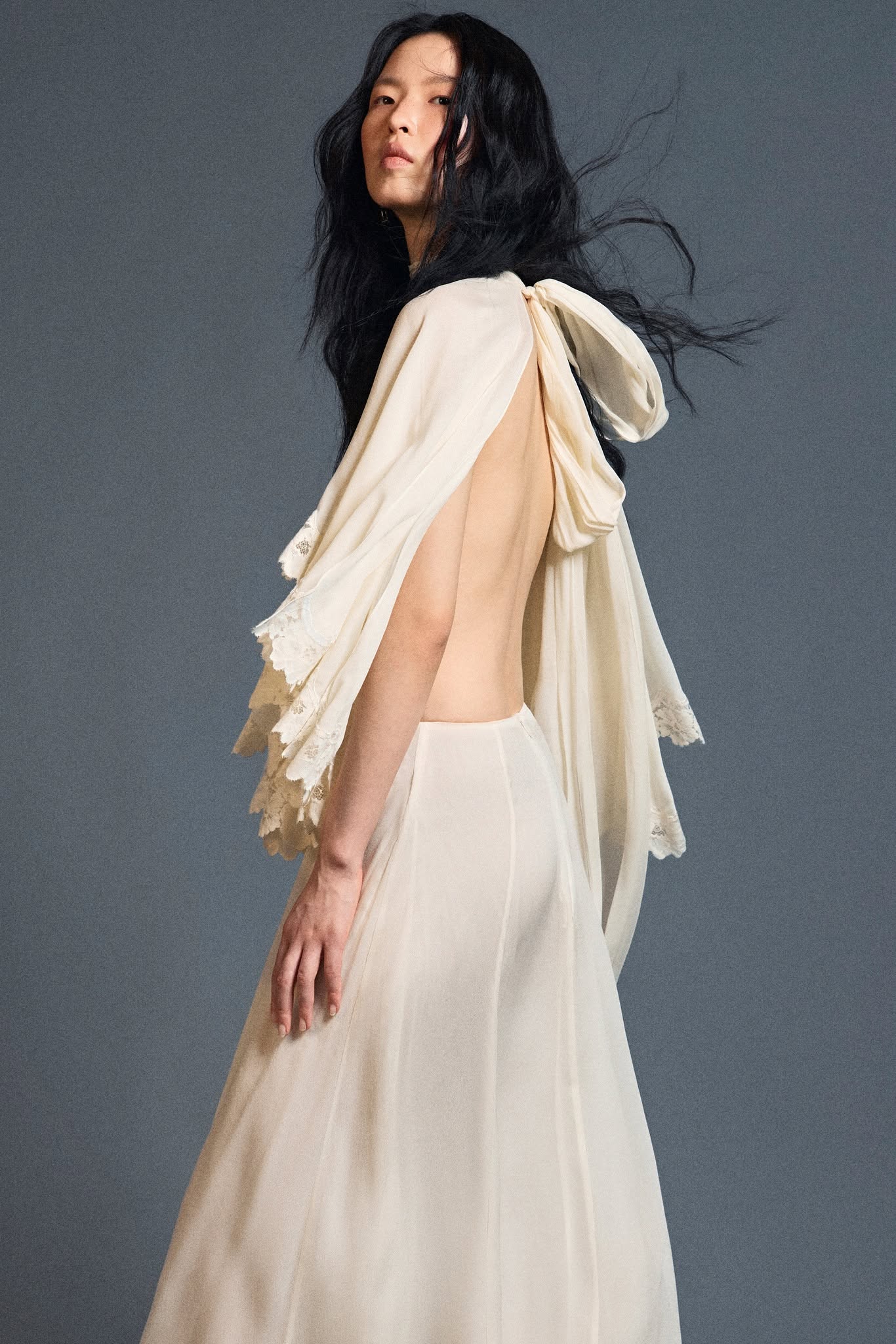 Zephyr Lace Cape — HUONG