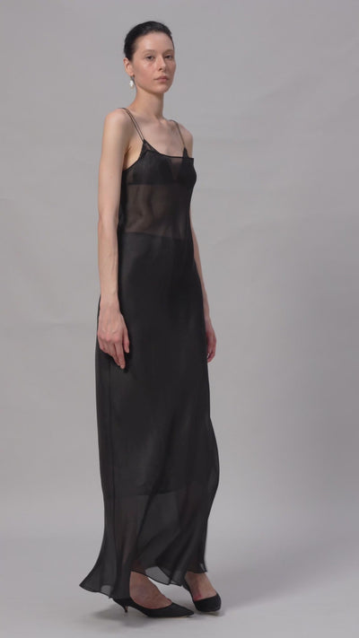 Mystique Organza Silk Dress | 06-mystique-organza-silk-dress.mp4